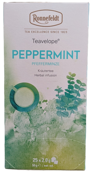 Ronnefeldt Teavelope Peppermint: Belebender Kräutertee aus reiner Pfefferminze für natürliche Frische. 25 einzeln verpackte Aufgussbeutel (à 2g). Barrierefreier Alt-Text: Eine weiße Verpackung von Ronnefeldt Teavelope "PEPPERMINT". Oben befindet sich das