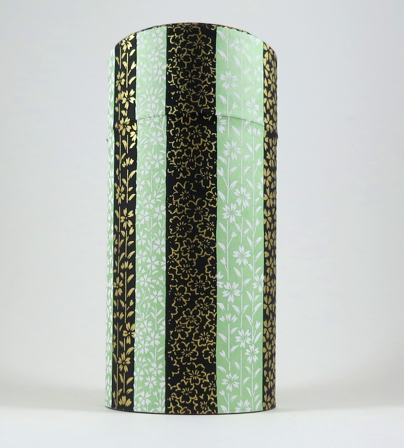 Dose-Japandesign-Bander-grun-200 Metalldose, Papierummantelt mit Innendeckel.