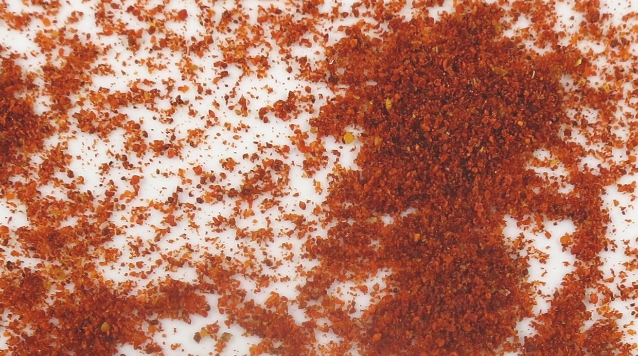 Scharfes Chili  Pulver aus Bio Anbau.